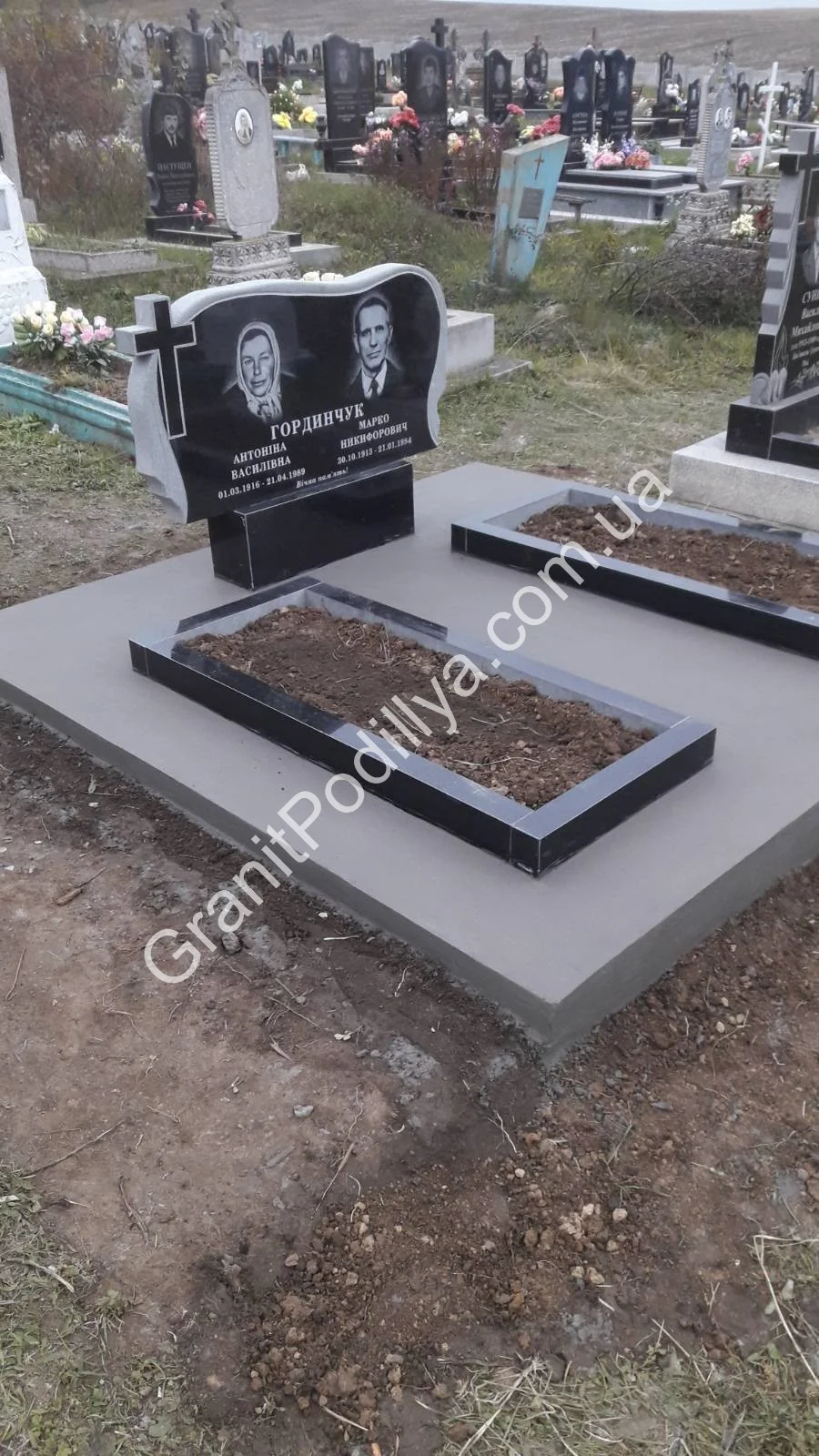 Подвійний пам'ятник з граніту - Кам'янець-Подільський | GranitPodillya